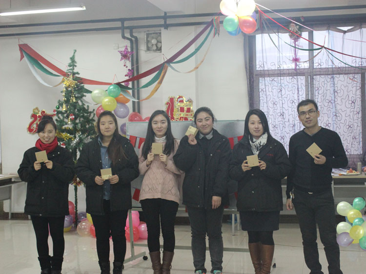 頒獎(jiǎng)，普康迎新聯(lián)歡會